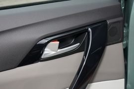 2022款东风风行T5