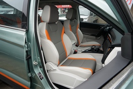 2022款东风风行T5