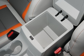 2022款东风风行T5