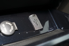 2022款东风风行T5