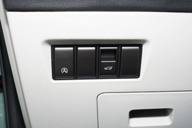 2022款东风风行T5