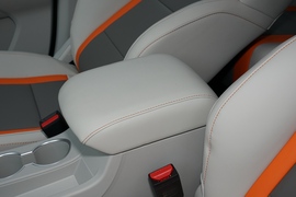 2022款东风风行T5