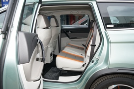 2022款东风风行T5