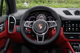 2023款保时捷Cayenne