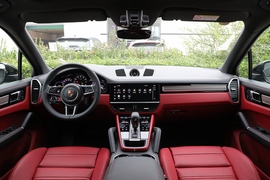 2023款保时捷Cayenne