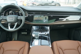 2023款奥迪Q7