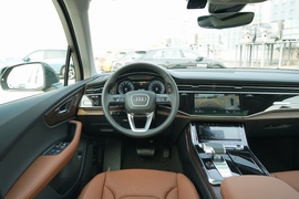 2023款奥迪Q7