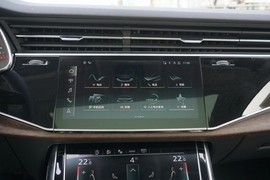   2023款奥迪Q7 45 TFSI quattro S line运动型