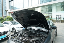 2023款宝马M3四门轿车