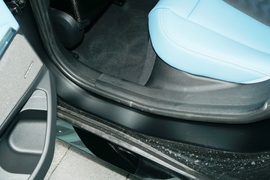 2023款宝马M3四门轿车