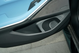 2023款宝马M3四门轿车