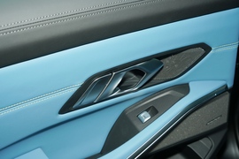 2023款宝马M3四门轿车