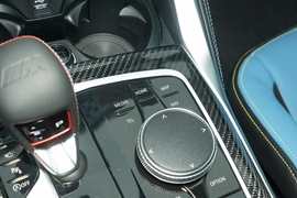 2023款宝马M3四门轿车