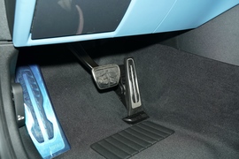 2023款宝马M3四门轿车