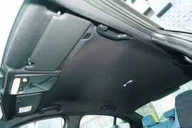 2023款宝马M3四门轿车