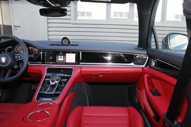 2023款保时捷Panamera