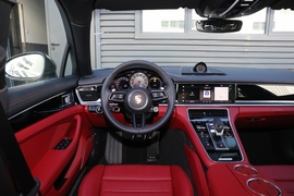 2023款保时捷Panamera