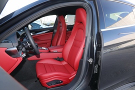 2023款保时捷Panamera