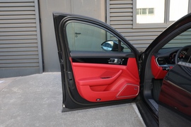 2023款保时捷Panamera