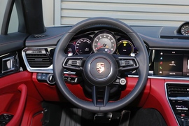 2023款保时捷Panamera