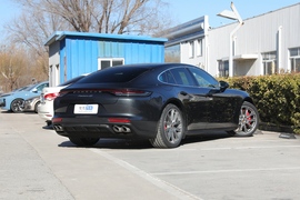 2023款保时捷Panamera