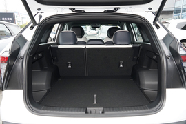 2023款吉利博越L