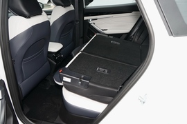 2023款吉利博越L