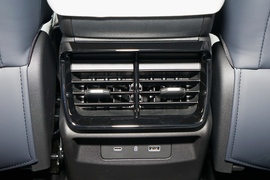 2023款吉利博越L