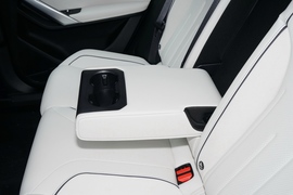 2023款吉利博越L