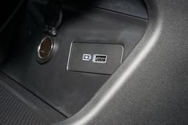 2023款吉利博越L