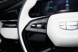 2023款吉利博越L