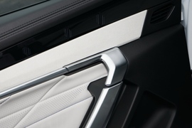 2023款吉利博越L