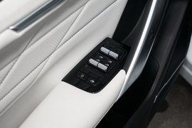 2023款吉利博越L