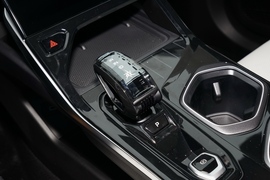 2023款吉利博越L