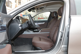 2023款宝马740Li