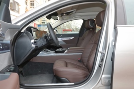 2023款宝马740Li