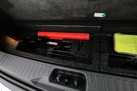 2023款福特新领裕