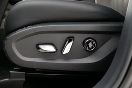 2023款福特新领裕