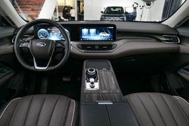 2023款福特新领裕