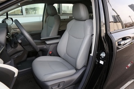 2022款丰田格瑞维亚