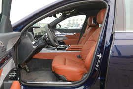 2023款宝马740Li