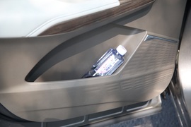 2023款荣威RX9