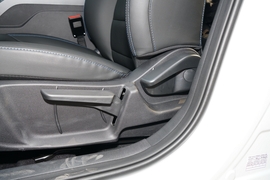 2022款吉利帝豪新能源