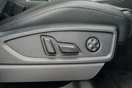 2023款奥迪Q5L