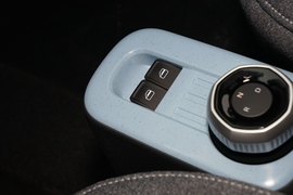 2023款吉利熊猫mini