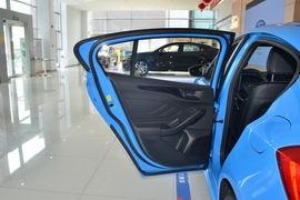 2022款福特福克斯