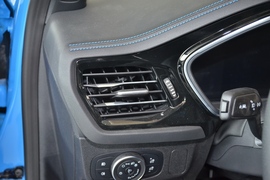 2022款福特福克斯