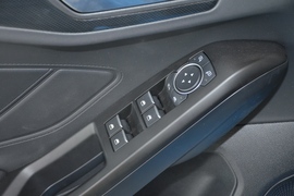 2022款福特福克斯