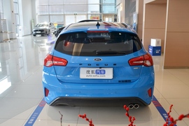 2022款福特福克斯