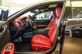   2023款玛莎拉蒂Ghibli 3.0T Modena